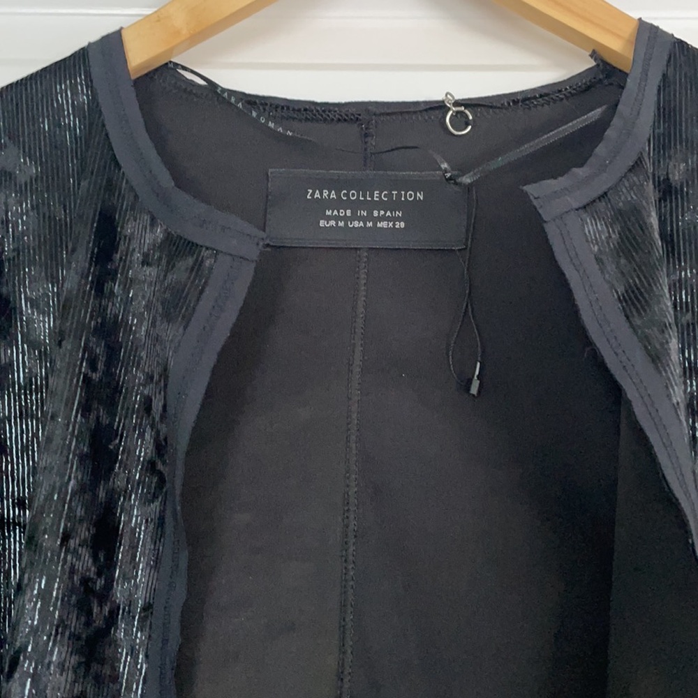 Zara very thin cropped jacket. Size medium. - Picture 3 of 9